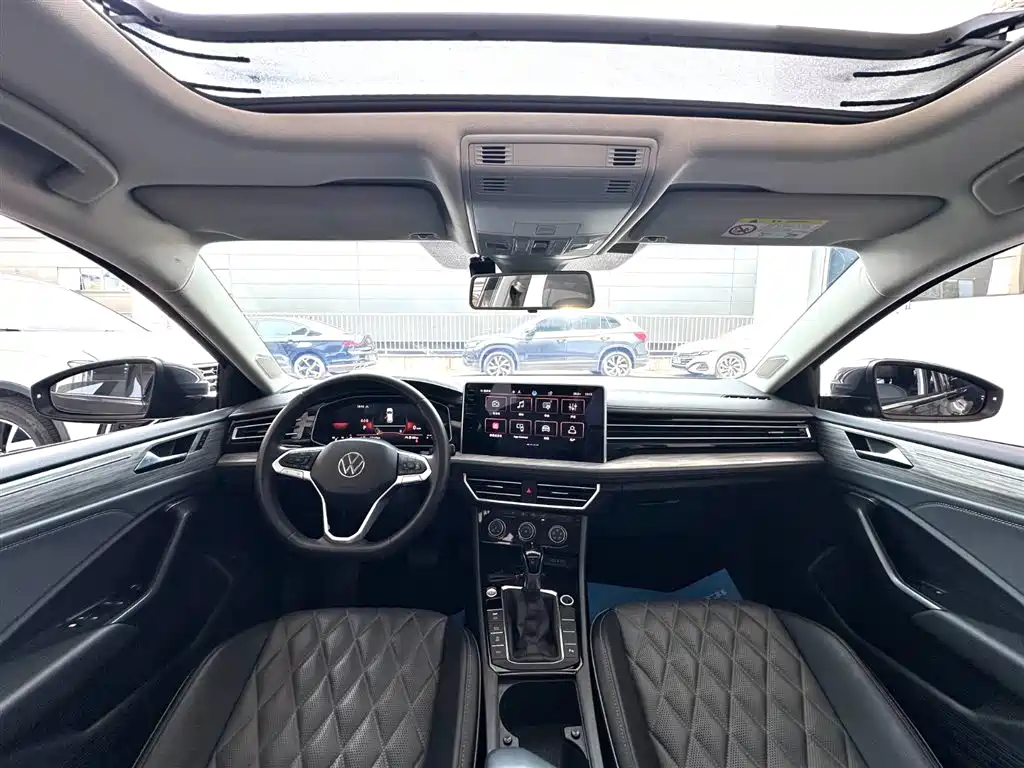 Volkswagen Sagitar 2023 300TSI DSG Surpassing Edition фото 7