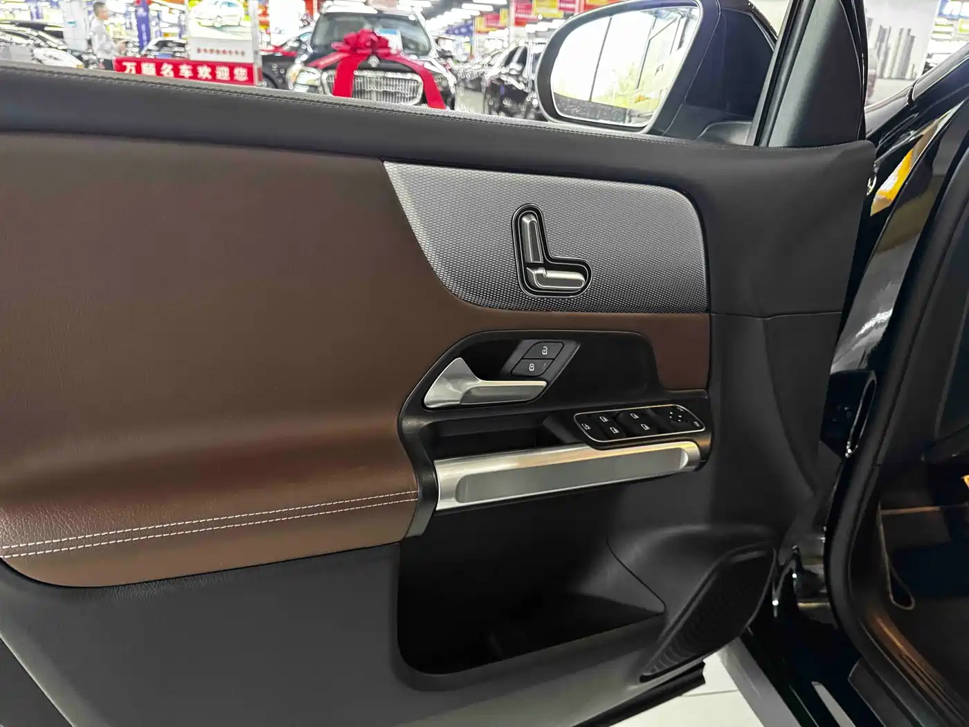 Mercedes-Benz GLB 2022 Facelift GLB 200 Dynamic Style фото 9