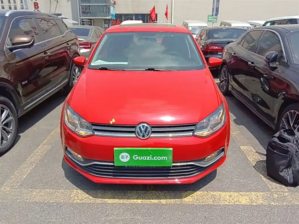 Volkswagen Polo 2016 1.6L Automatic Comfort фото 3