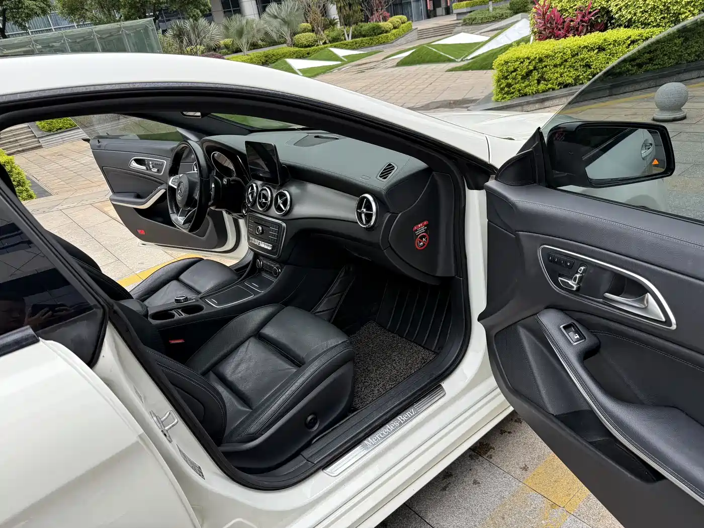 Mercedes-Benz CLA (Import) 2017 CLA 260 4MATIC фото 7