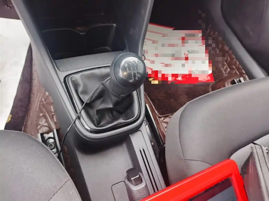 Volkswagen Jetta 2015 Value Edition 1.6L Manual Fashion фото 13