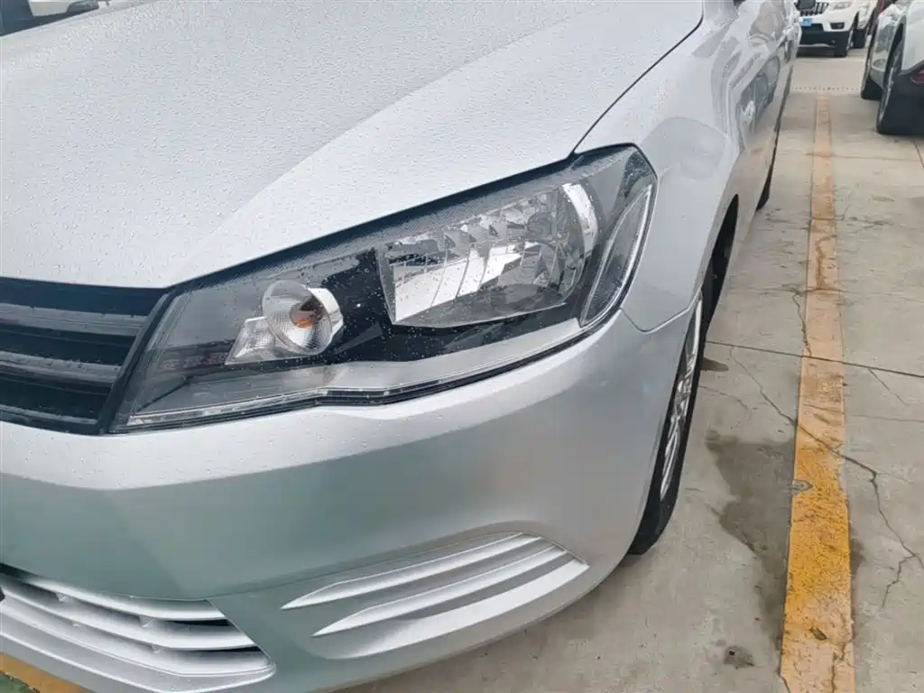 Volkswagen Jetta 2015 Value Edition 1.6L Manual Fashion фото 23