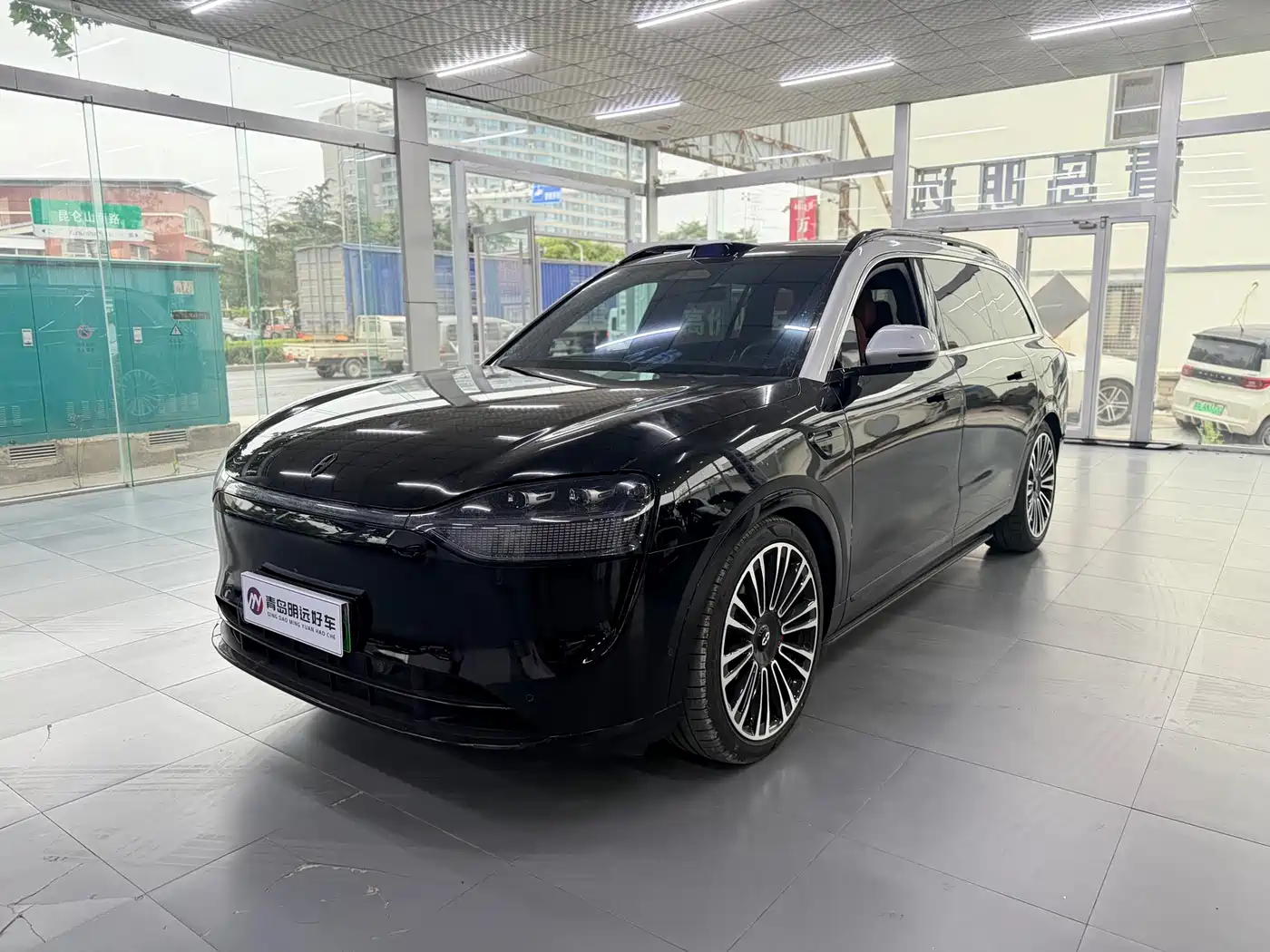 AITO Wenjie AITO M9 2025 Extended Range Ultra 52kWh 6-Seater