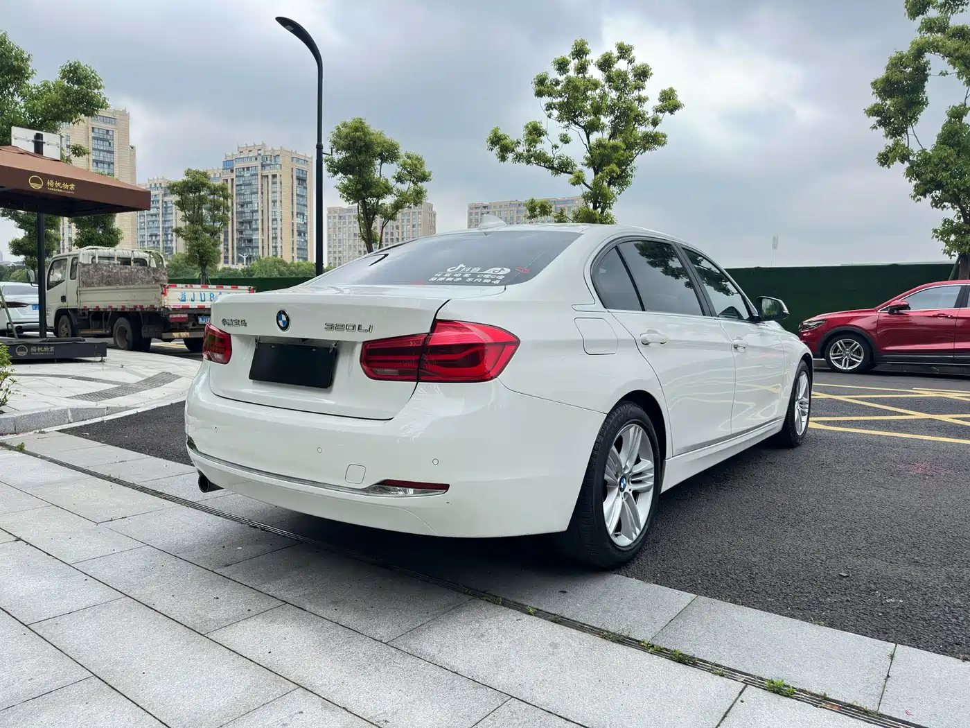 BMW 3 Series 2016 320Li Fashion Model фото 5