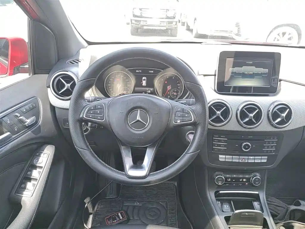 Mercedes-Benz B-Class 2015 B 200 Style фото 11