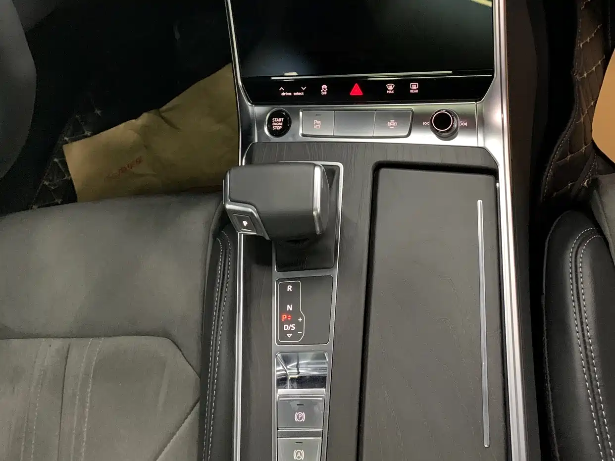 Audi A6L 2023 45 TFSI quattro Premium Dynamic фото 14