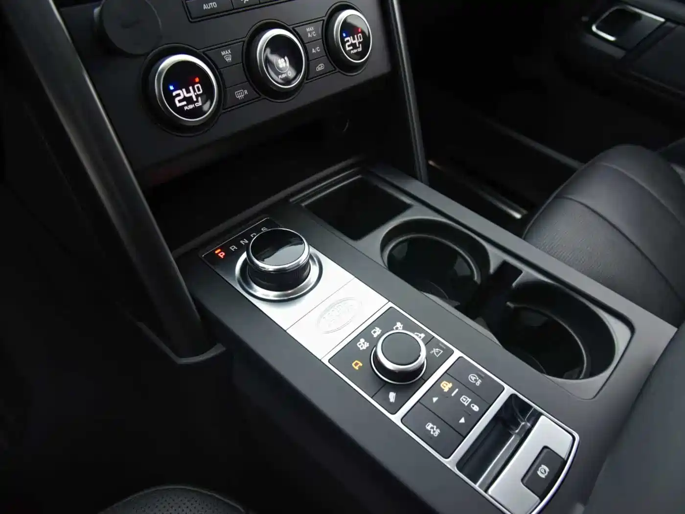 Land Rover Discovery 2020 3.0 SC V6 30th Anniversary Special Edition фото 9