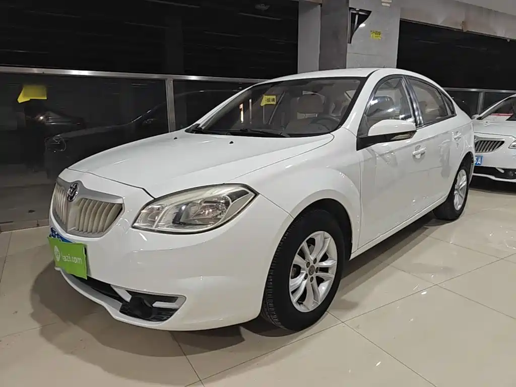 Фото 1 - Zhonghua H330