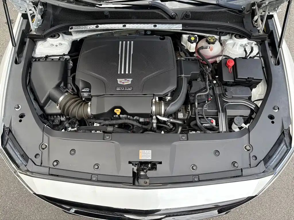 Cadillac GT4 2025 2023 25T Premium Edition