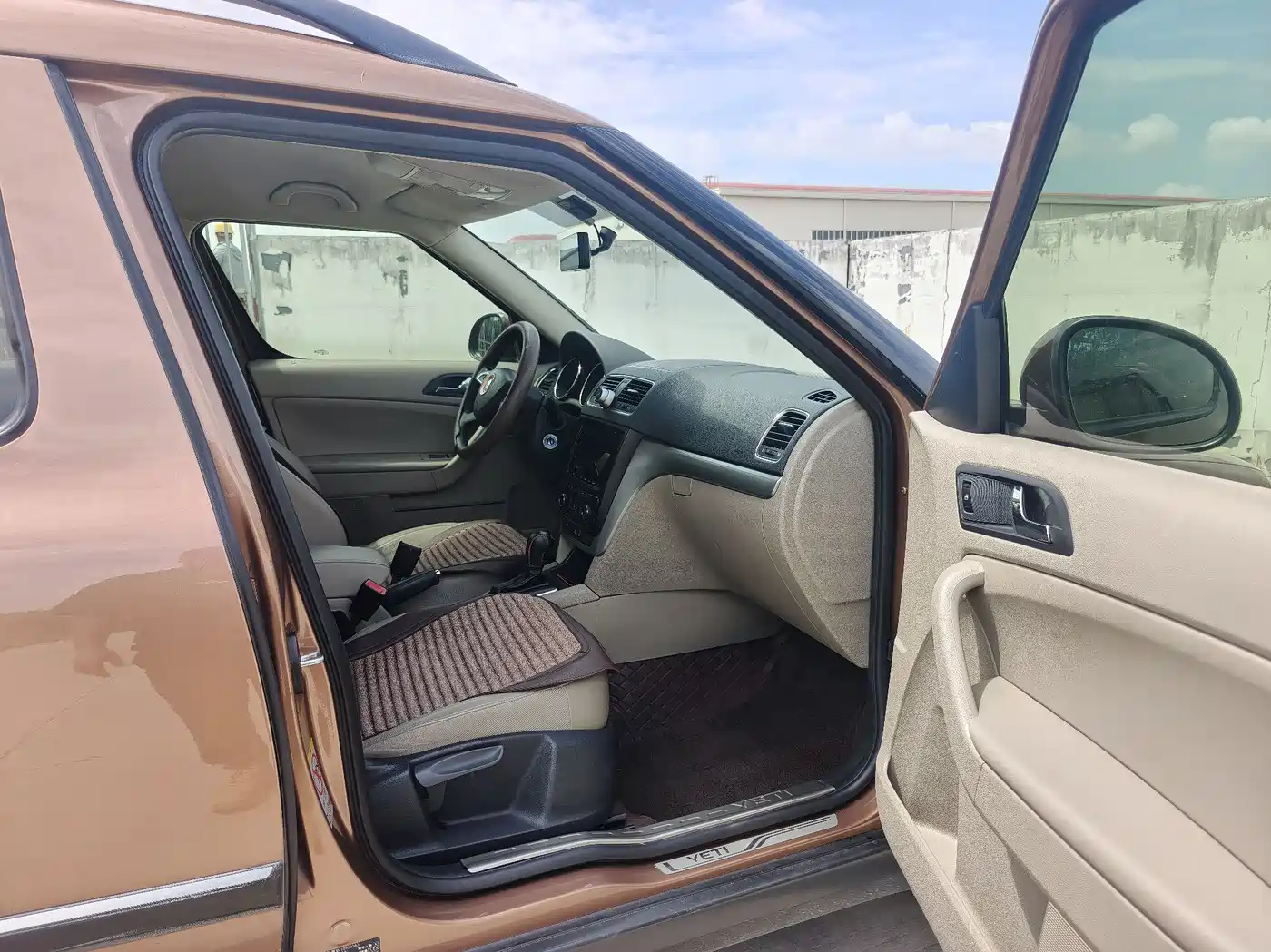 Škoda Yeti 2014 1.8TSI DSG Polar Edition фото 8