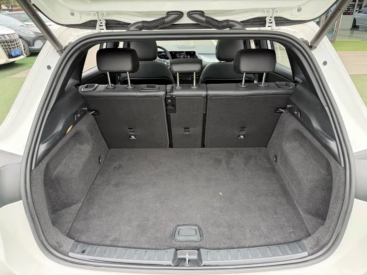 Mercedes-Benz EQA 2022 EQA 260 фото 16