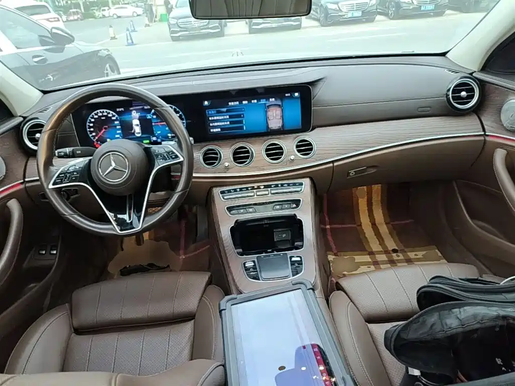 Mercedes-Benz E-Class New Energy 2022 Facelift E 350 e L Plug-in Hybrid Sedan фото 10