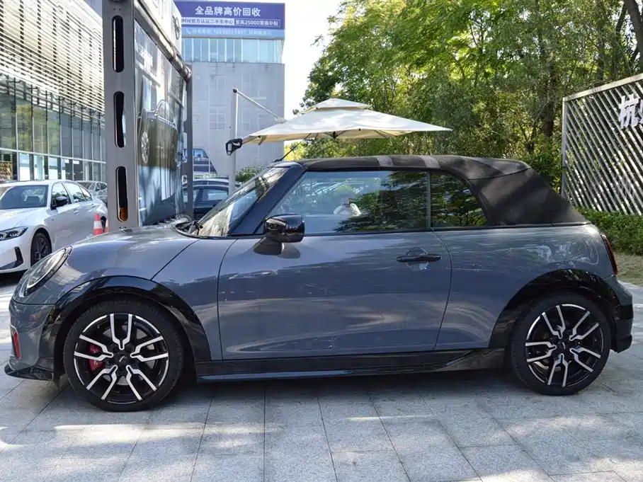 MINI JCW 2025 2025 JOHN COOPER WORKS CABRIO
