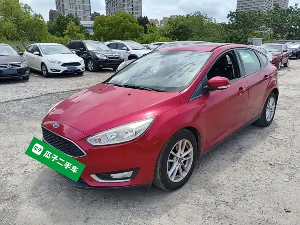 Фото 1 - Ford Focus
