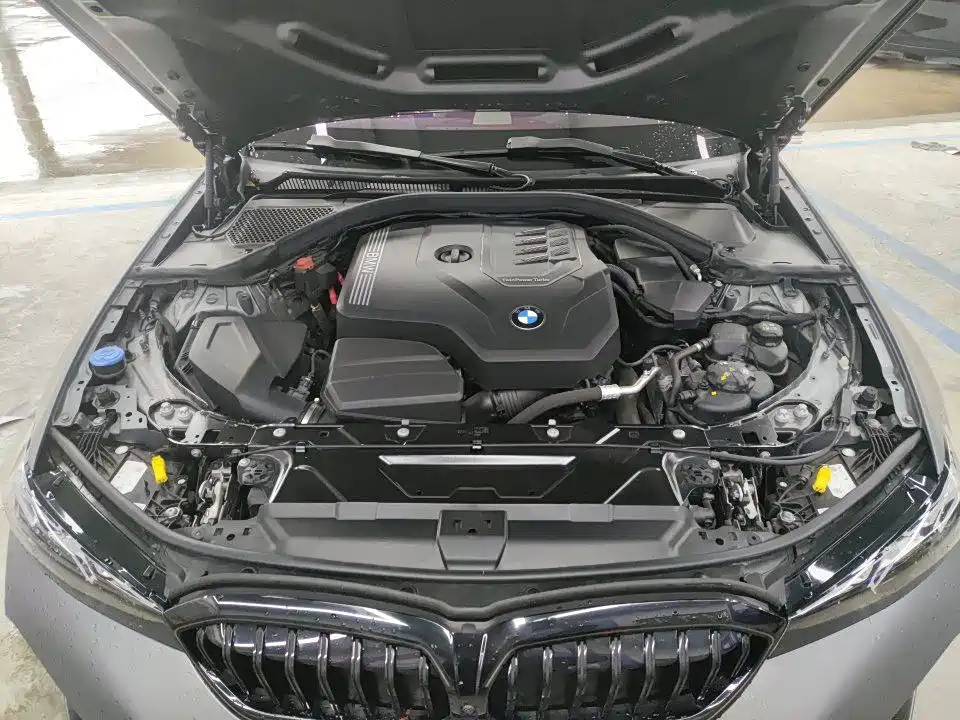 Фото 3 - BMW 3 Series