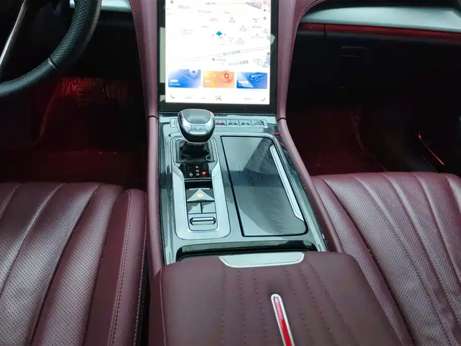 Hongqi H5 2023 2.0T Auto Smart Connect Flag Comfort фото 16
