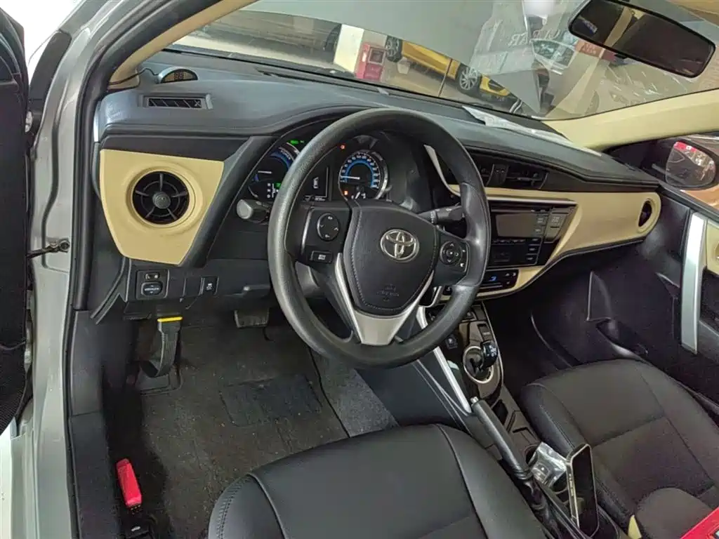 Toyota Levin 2017 Facelift Hybrid 1.8H GS E-CVT Elite Sunroof Edition China V фото 10