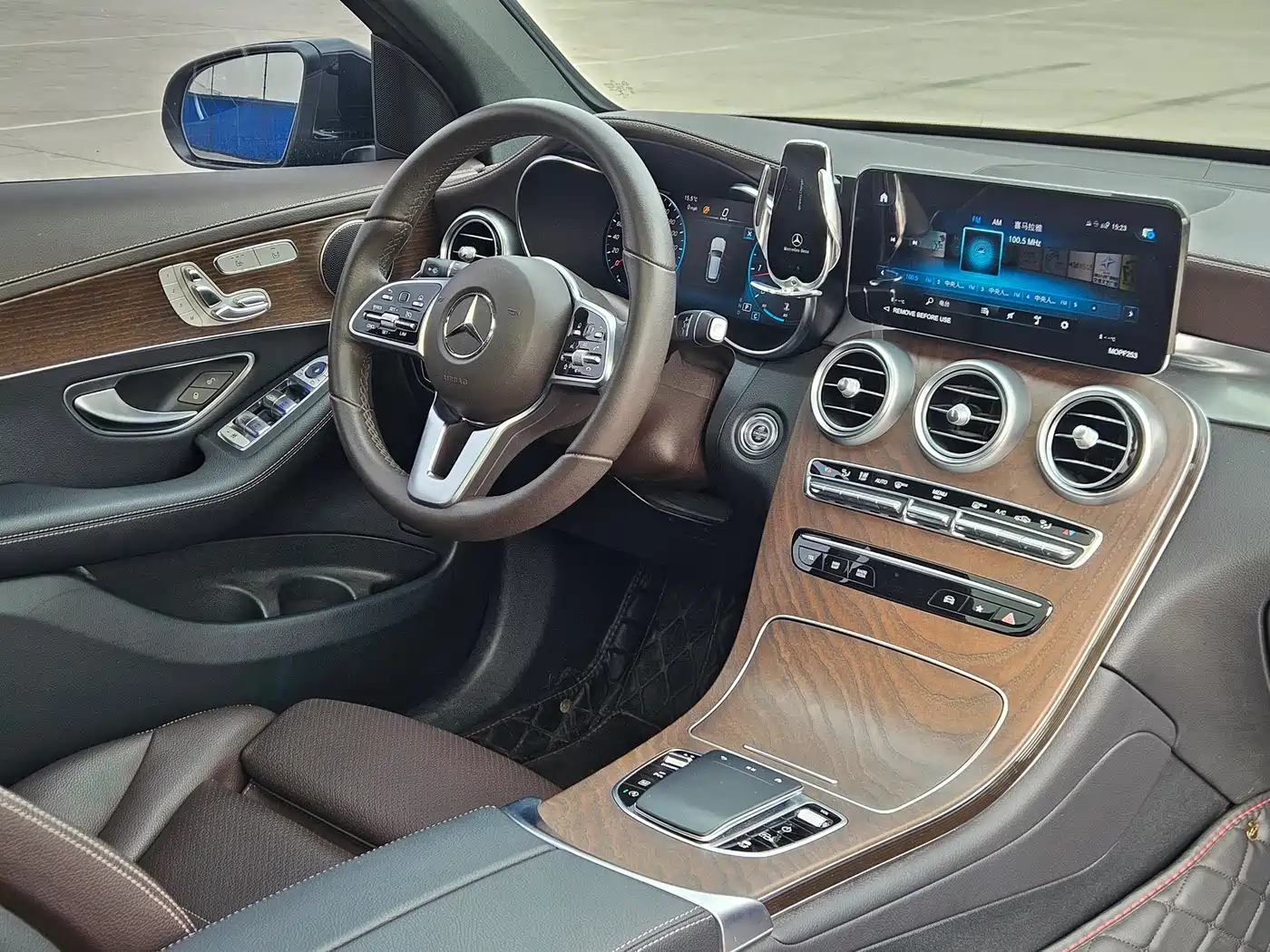 Mercedes-Benz GLC 2022 Facelift II GLC 260 L 4MATIC Luxury фото 15