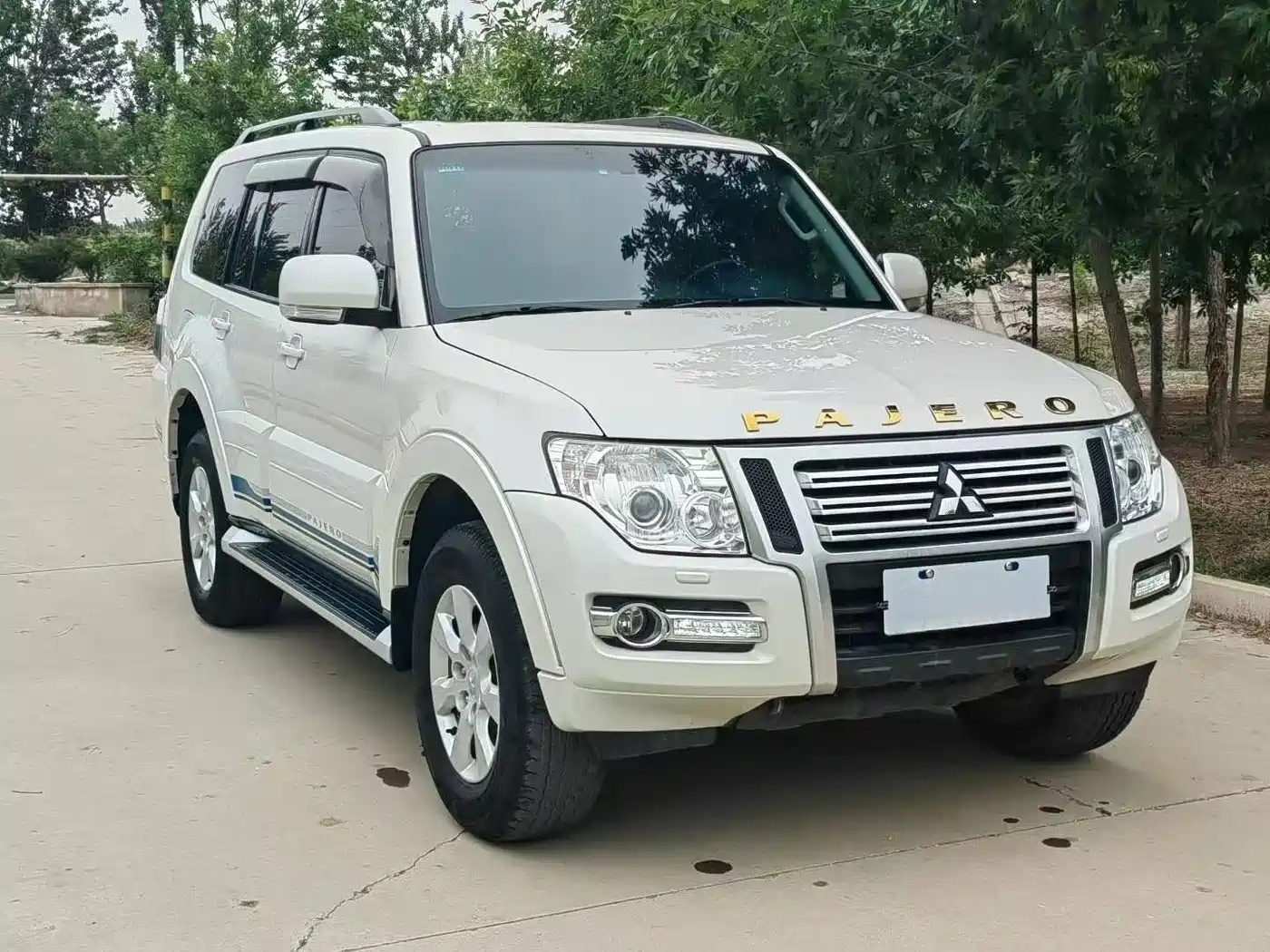 Mitsubishi Pajero (Import) 2019 3.0L Auto Standard Version фото 3