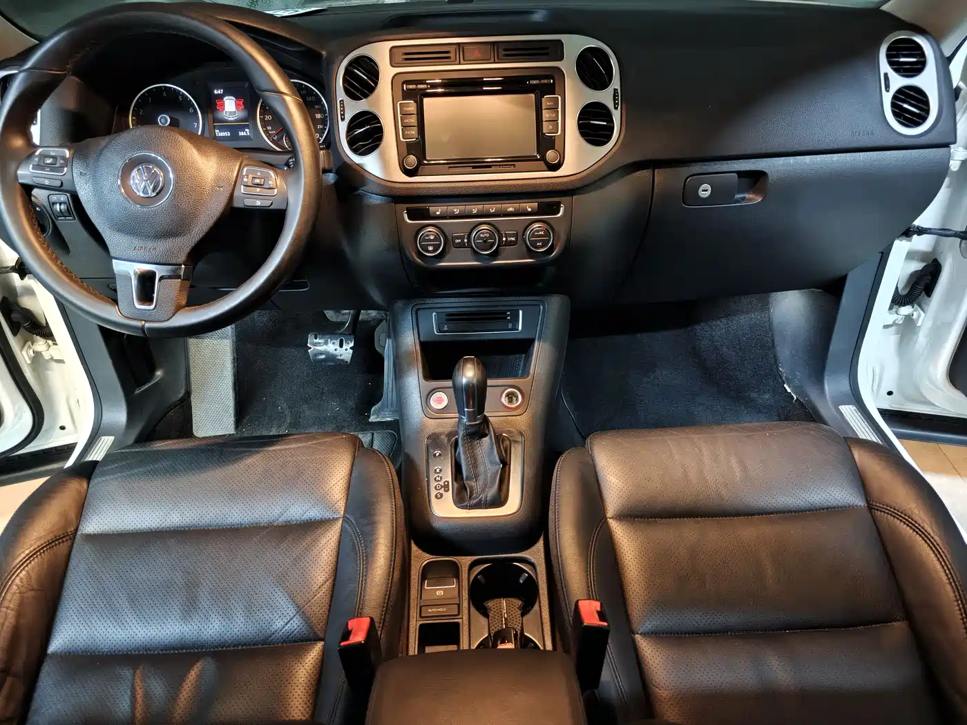 Volkswagen Tiguan 2015 1.8TSI Automatic 2WD Trendline фото 6