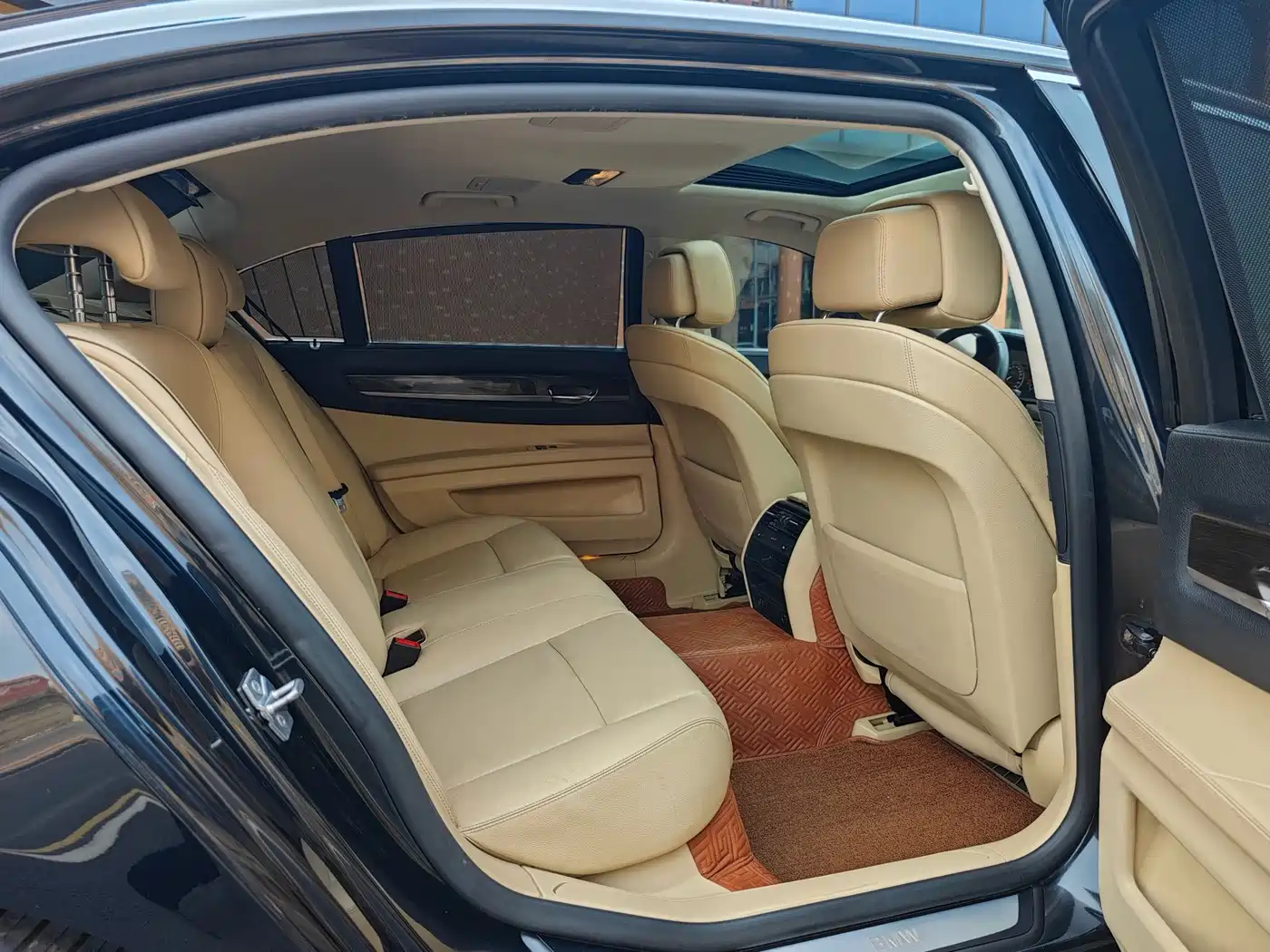 BMW 7 Series 2011 730Li Elegance фото 12