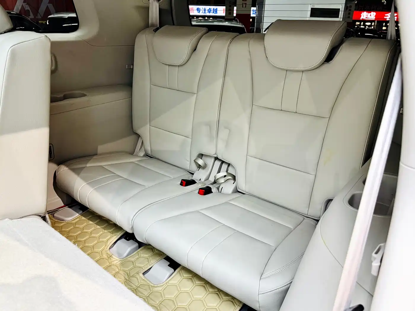 GAC Trumpchi Trumpchi GS8 2017 320T 2WD Luxury Smart Connect (7-seater) фото 15