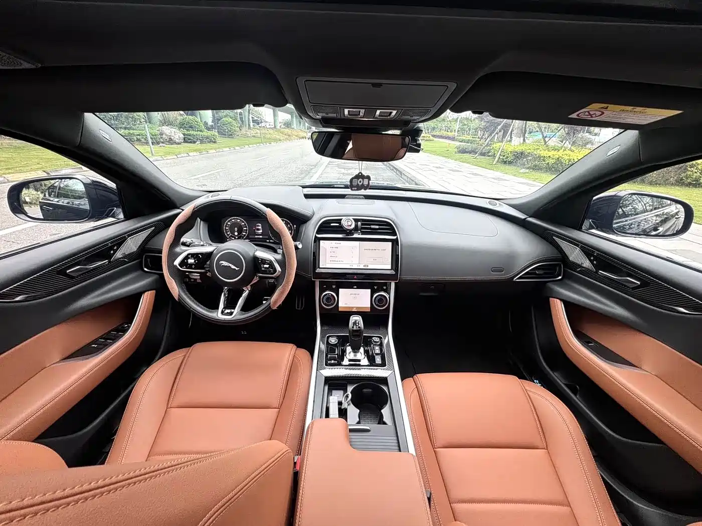 Jaguar XEL 2024 Model 2.0T 250PS R-DYNAMIC S Gloss Black Sport Edition фото 4