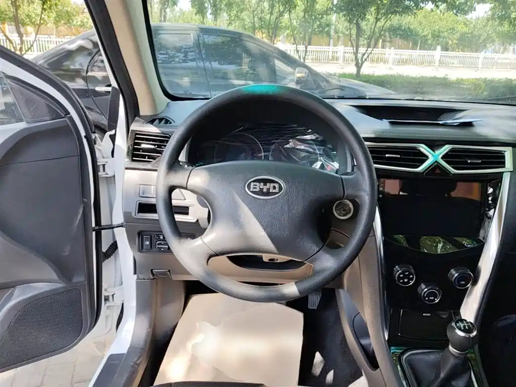 BYD F3 2020 1.5L Manual Premium Edition фото 11
