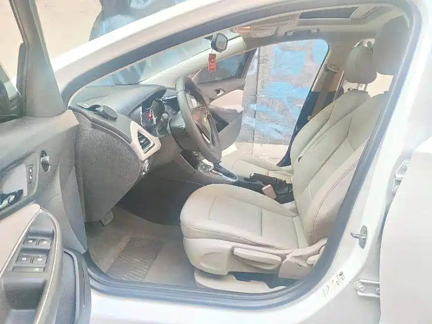Chevrolet Cruze 2015 1.4T DCG Luxury Edition фото 5