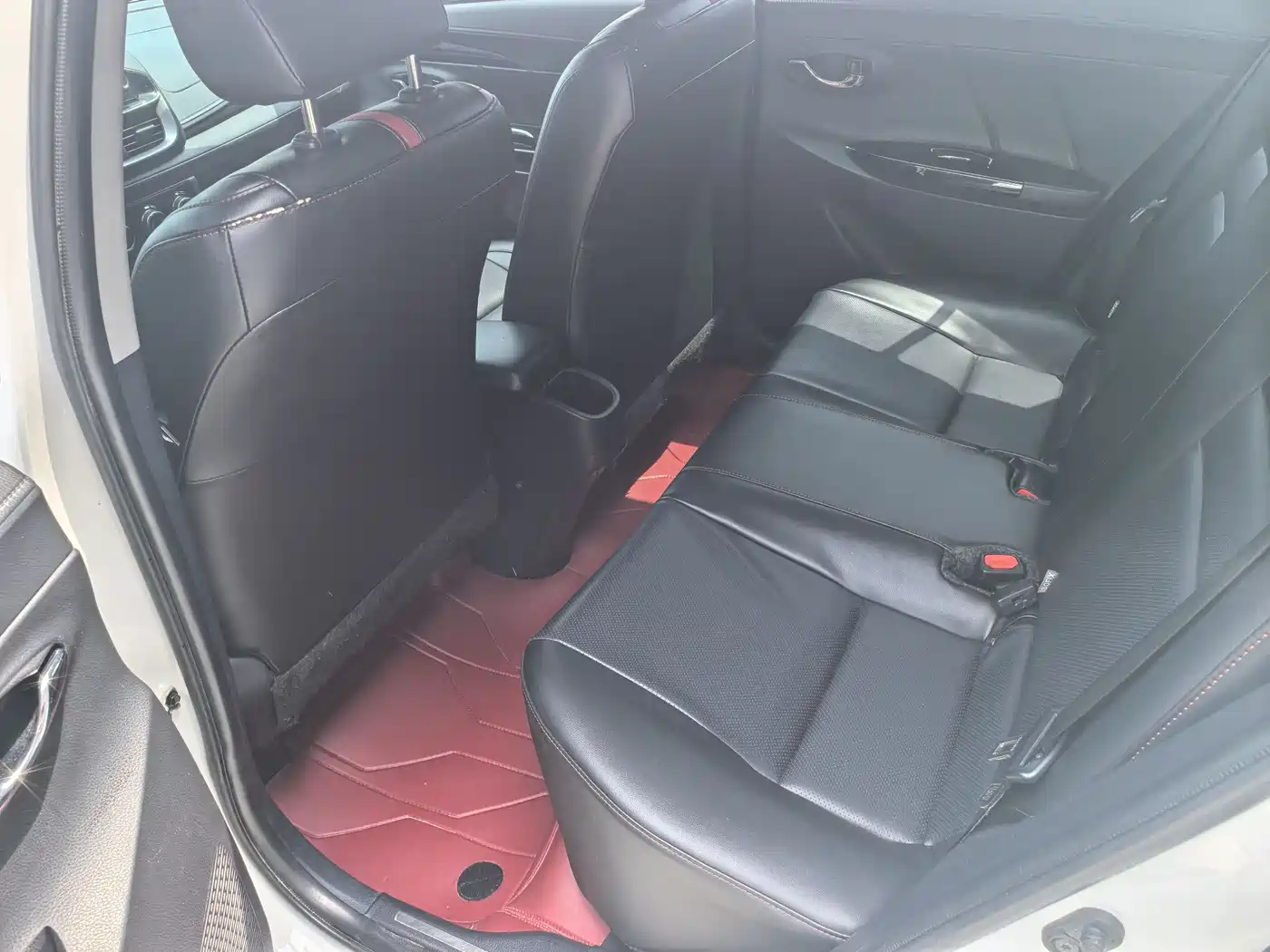 Toyota YARiS L Zhi Xuan 2022 Zhi Xuan X 1.5L CVT Luxury PLUS Edition фото 9