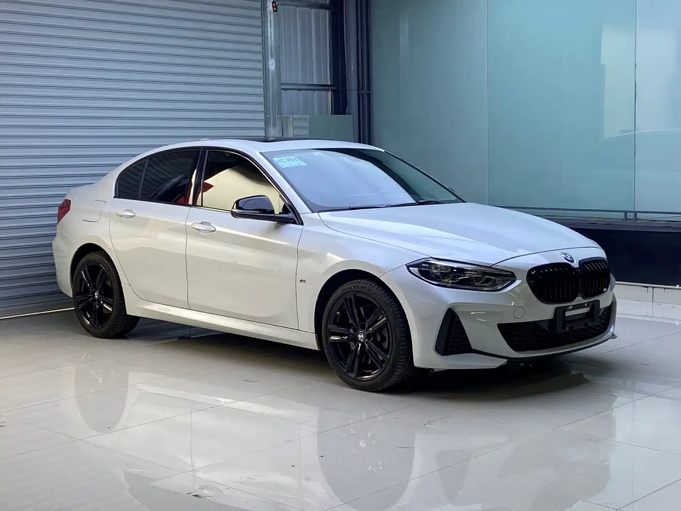 BMW 1 Series 2022 125i M Sport Shadow Edition фото 3