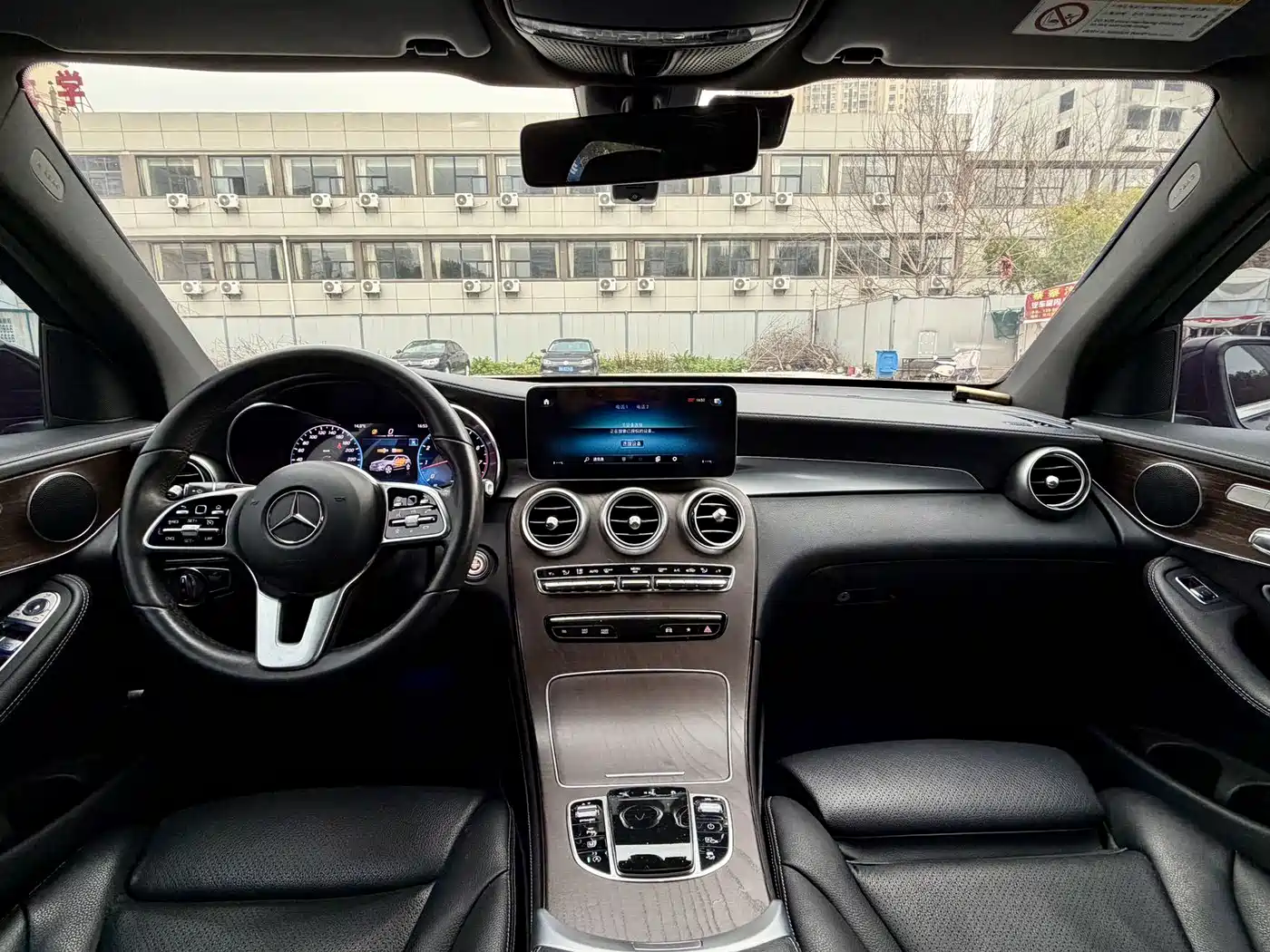 Mercedes-Benz GLC 2020 GLC 260 L 4MATIC Dynamic фото 19
