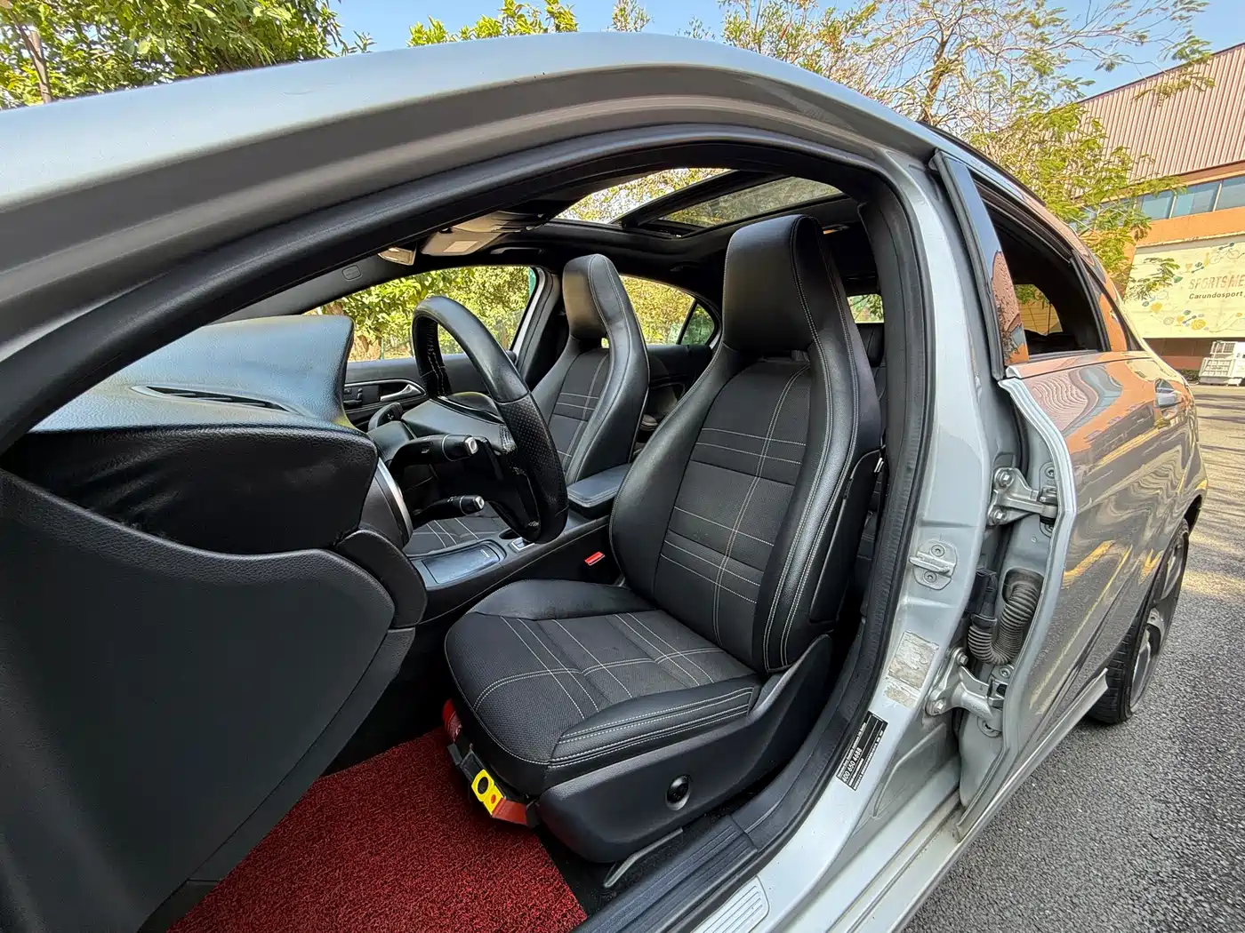 Mercedes-Benz A-Class (Import) 2013 A 200 Urban фото 9