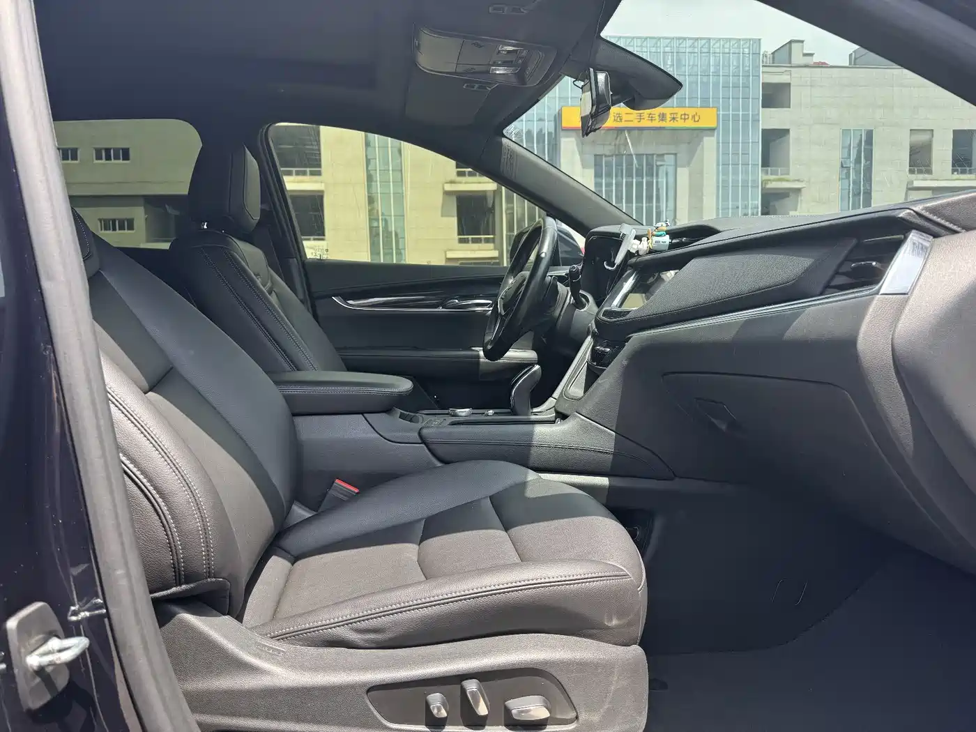 Cadillac XT5 2021 2.0T 2WD Luxury Edition фото 9