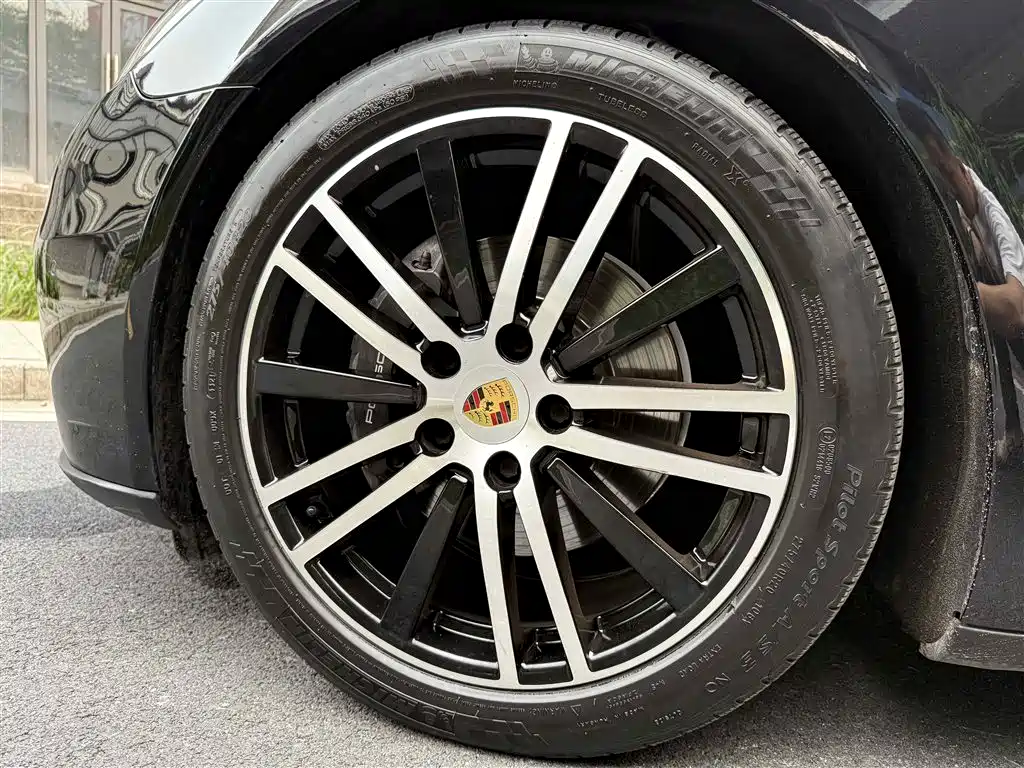 Porsche Panamera 2017 Panamera 3.0T фото 24