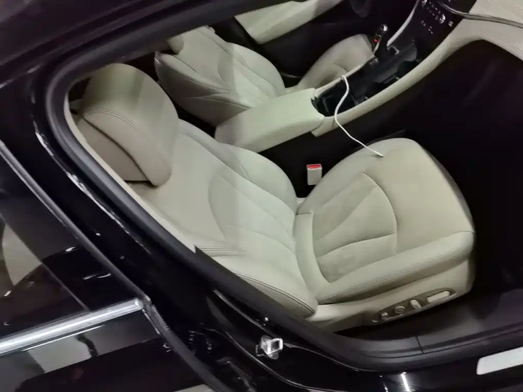 Фото 25 - Buick LaCrosse