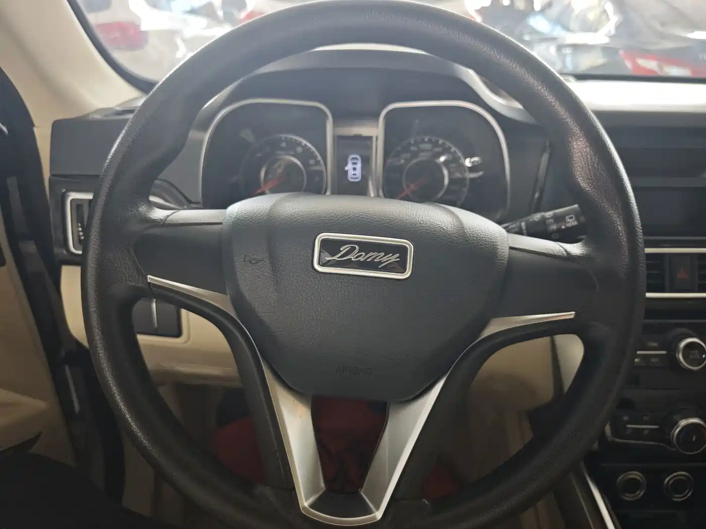 Zotye Damai X5 2016 2017 Value Edition 1.6L Manual Comfort