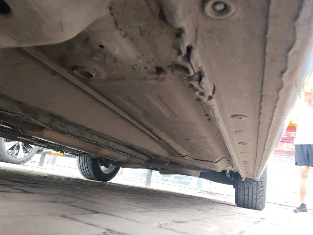Roewe 950 2015 2012 2.0L Comfort Edition