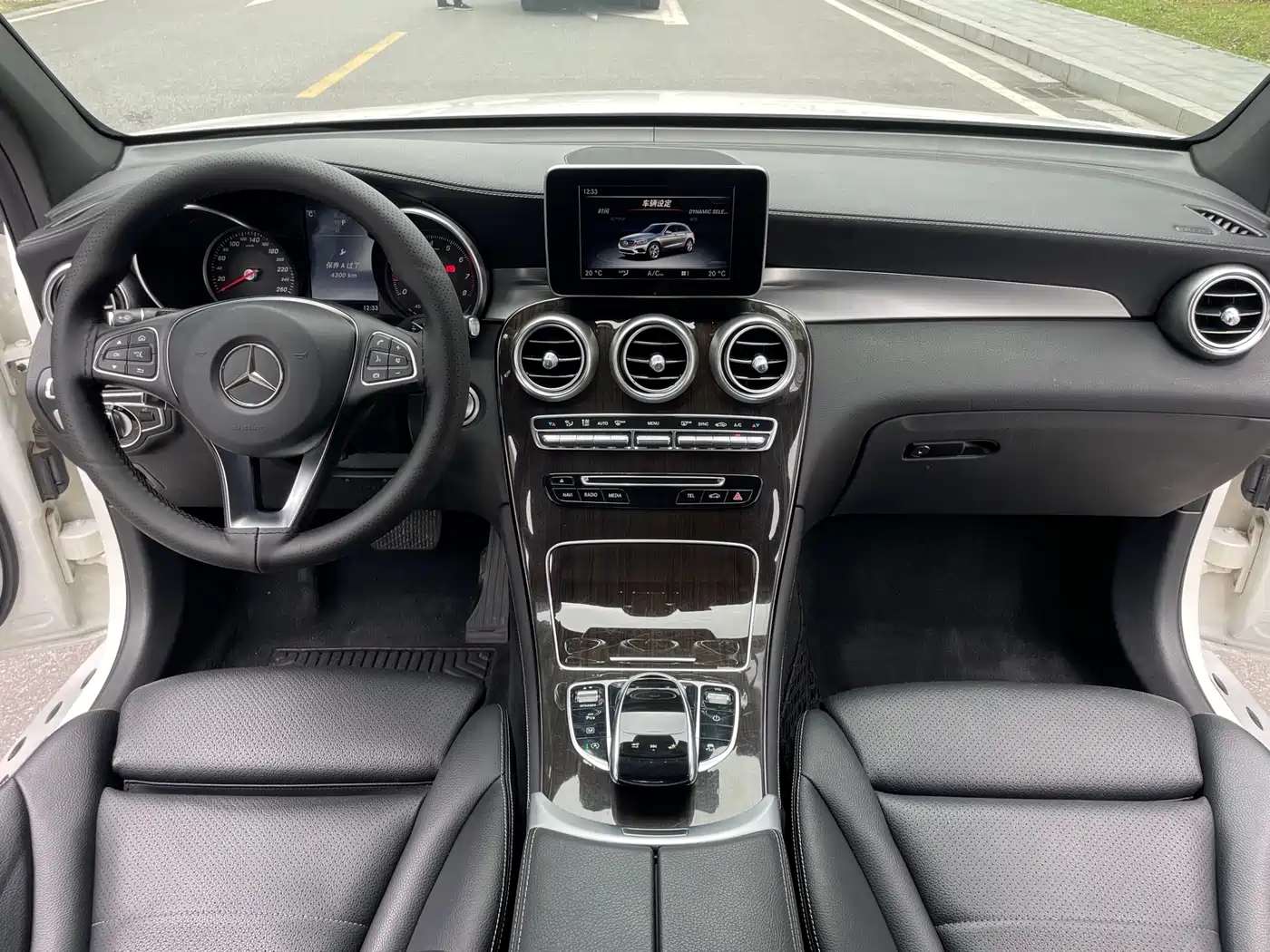 Mercedes-Benz GLC 2017 GLC 260 4MATIC Dynamic фото 17