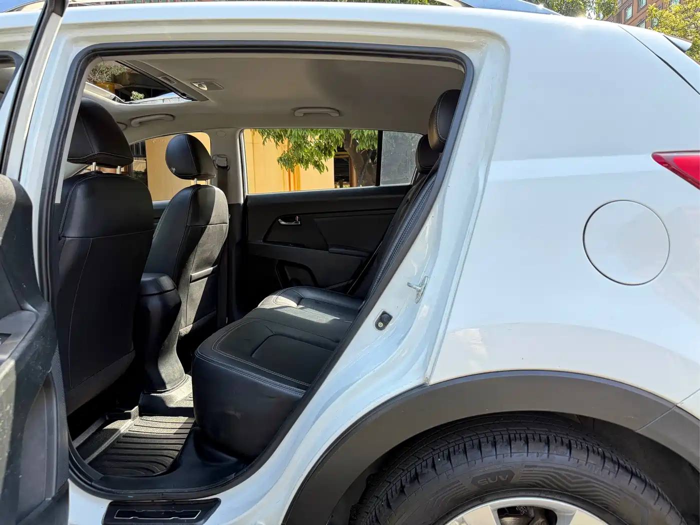 Kia Sportage 2014 2.0L Automatic 2WD GLS фото 7