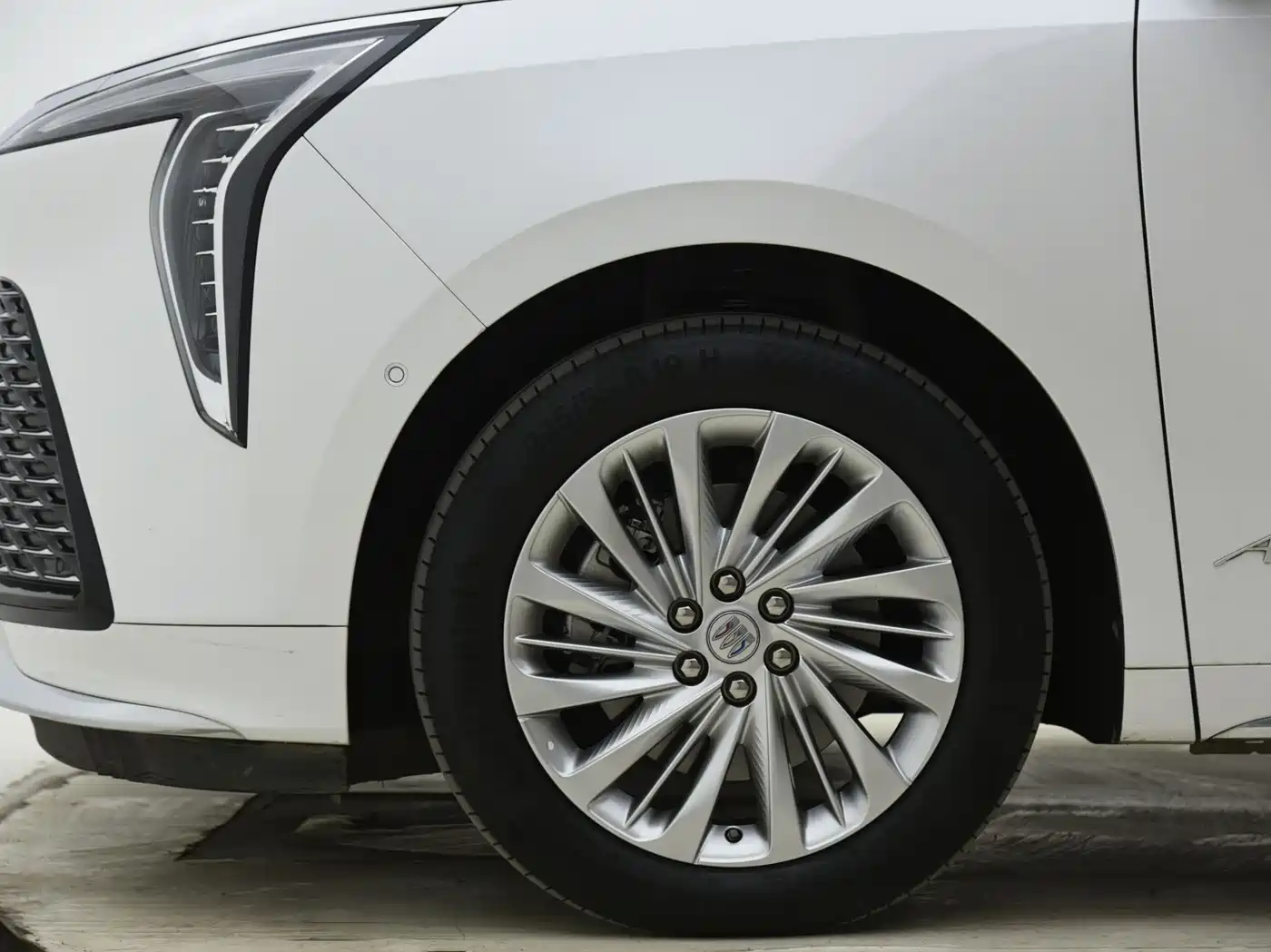 Buick Century 2023 2.0T 6-Seat World Edition фото 9