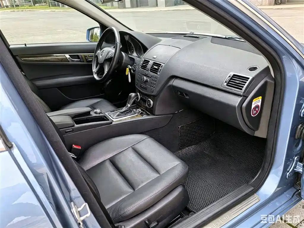 Mercedes-Benz C-Class (Import) 2007 Model C 200K Fashion фото 4