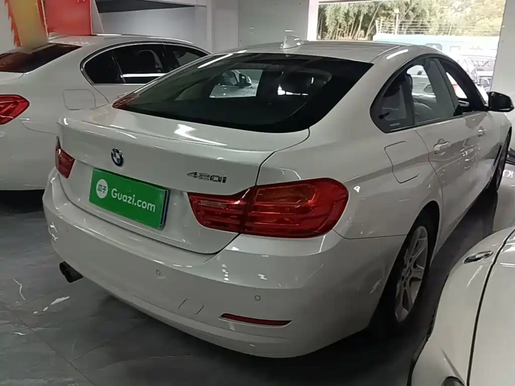 صورة 7 - BMW 4 Series