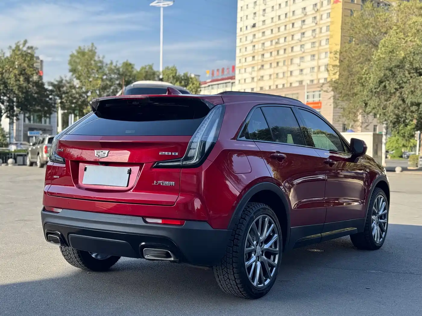 Фото 13 - Cadillac XT4
