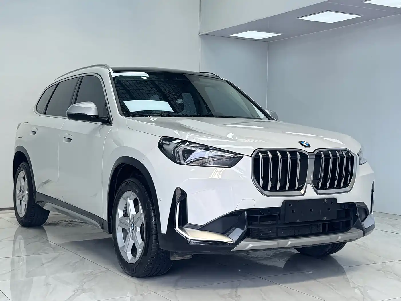 BMW X1 2023 sDrive20Li X Design Package фото 3
