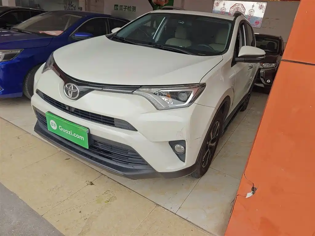 Toyota RAV4 Rongfang 2016 2.0L CVT 2WD Trend (China V)