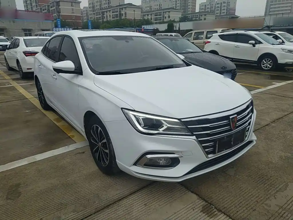 Фото 4 - Roewe i5