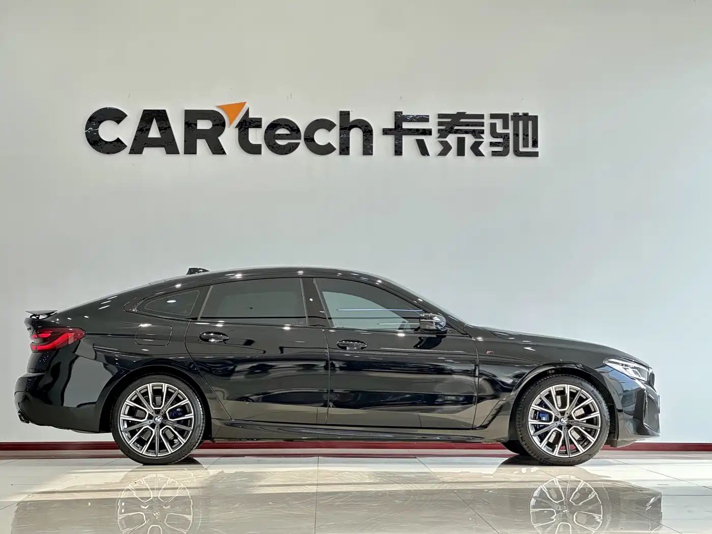 BMW 6 Series GT 2024 630i M Sport Ultimate Package фото 4