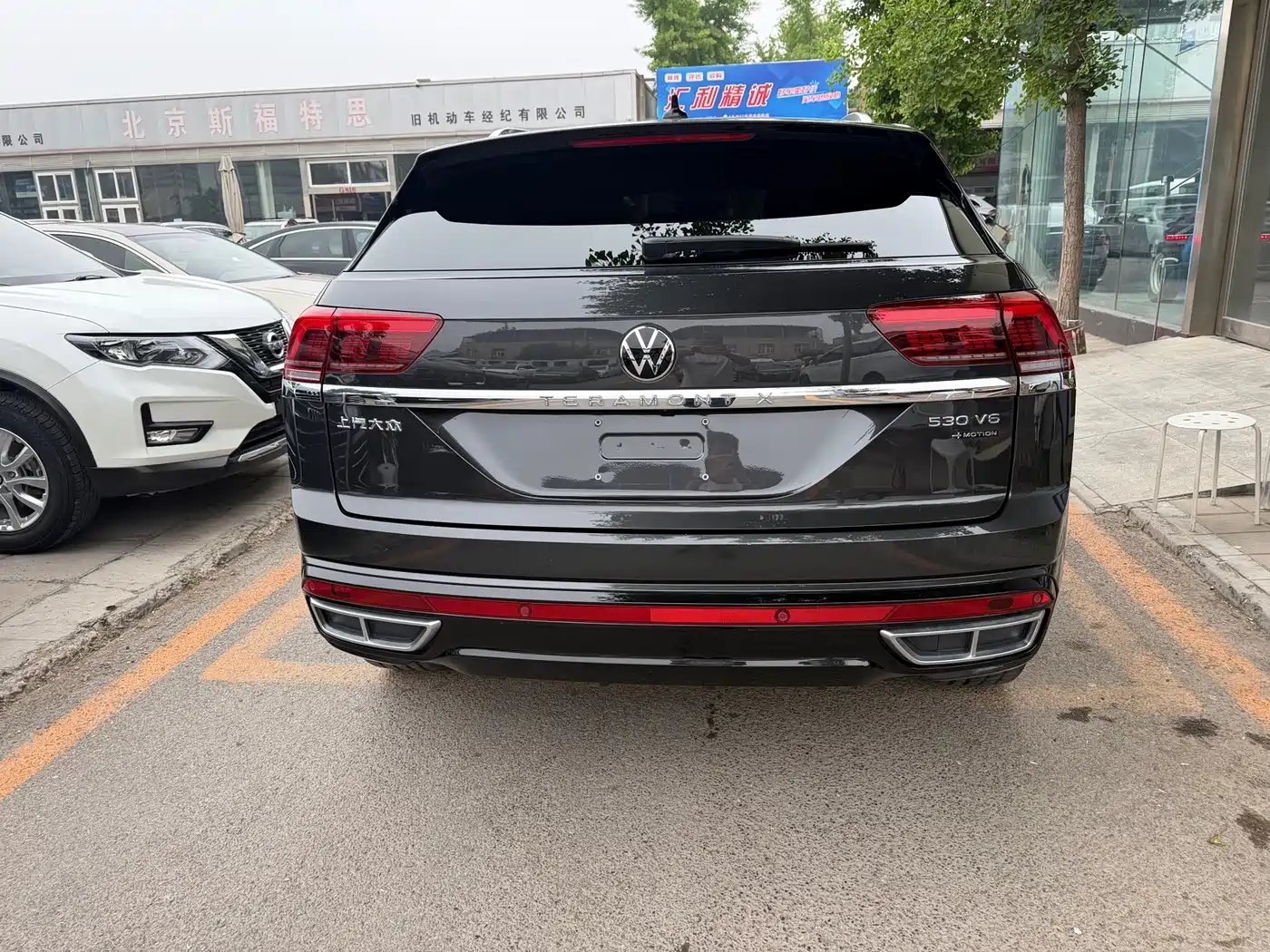 Volkswagen Teramont 2021 Teramont X 530 V6 4WD Polar Night Limited Edition фото 4