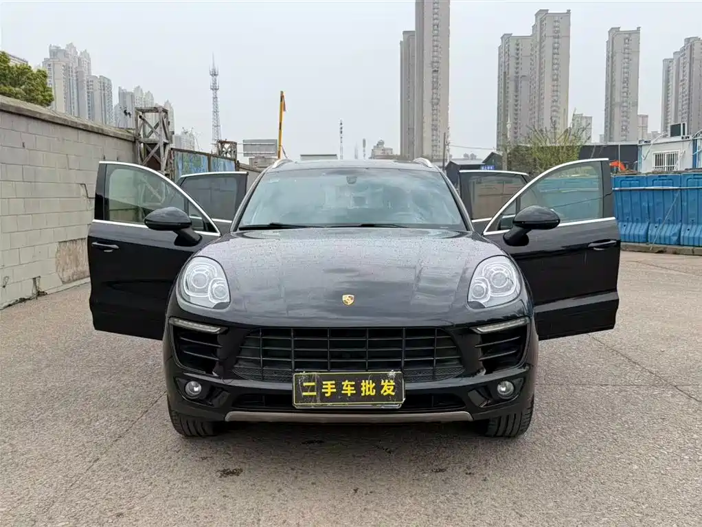 Porsche Macan 2016 Macan 2.0T фото 3